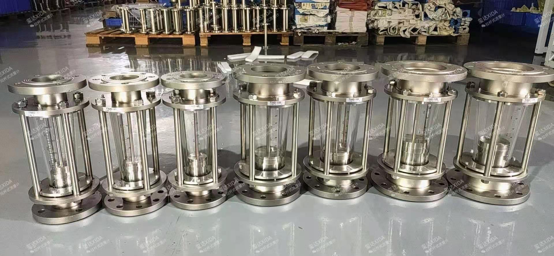 FL100不銹鋼玻璃轉(zhuǎn)子流量計的多種圖片